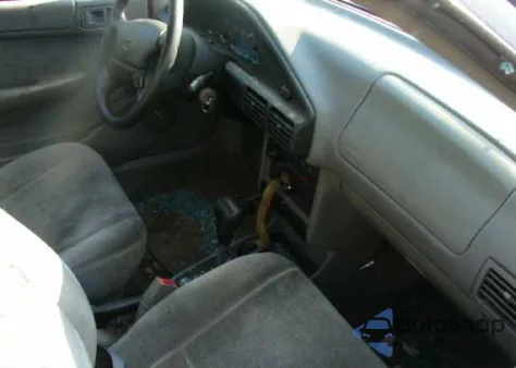 1995 Ford Escort из США, поврежденный, VIN 3FASP13J7SR200719